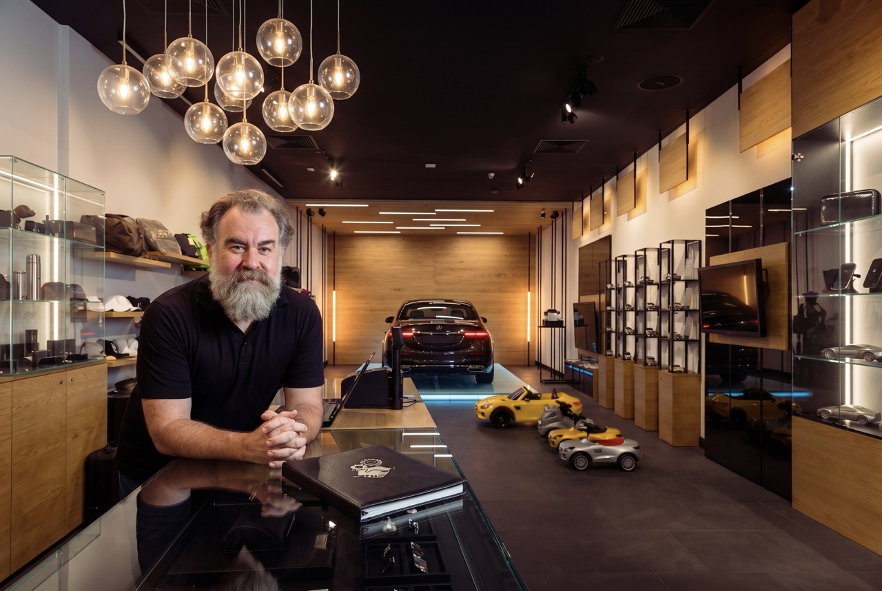 Chris Collins Inc coaching team helping dealership service departments boost fixed ops revenue